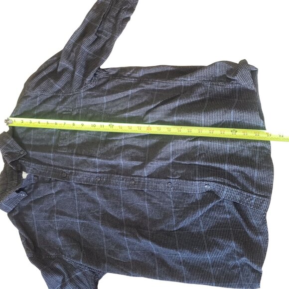 Croft & Barrow Mens Button‎ Down Flannel Shirt Size L Gray Plaid Casual Everyday - Picture 4 of 8